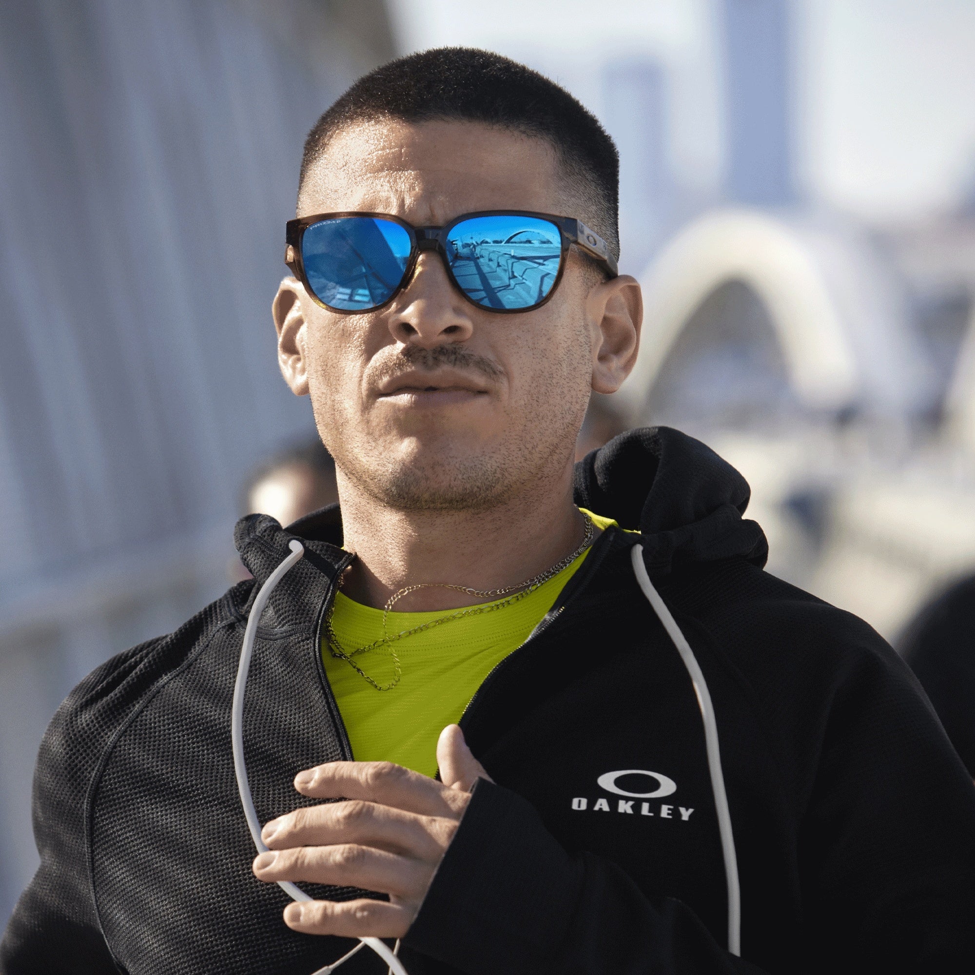 Oakley Actuator