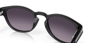Oakley Latch™