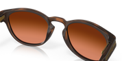 Oakley Latch™