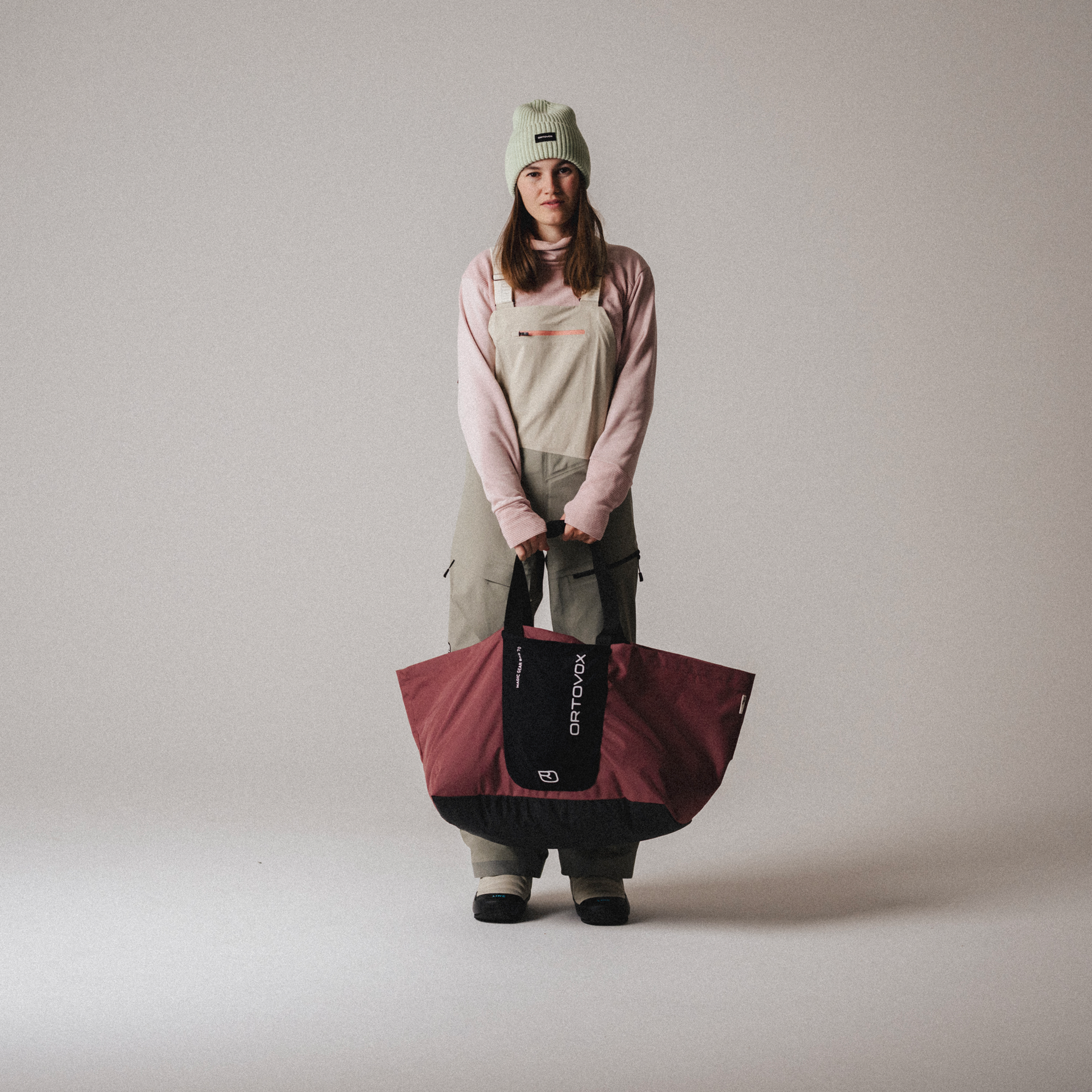 49082-MAGIC_GEAR_BAG_70-M-07.png