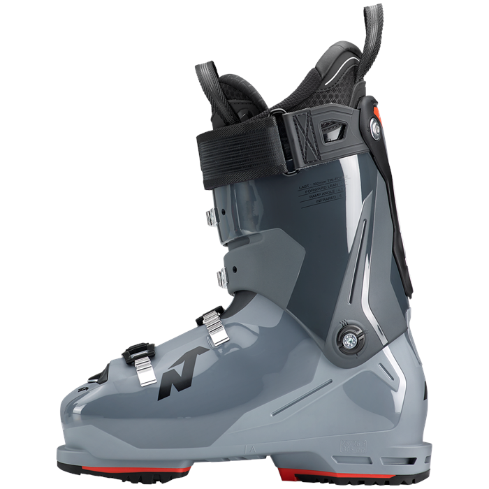 nordica-sportmachine-3-120-ski-boots-2023_28b2d540-6813-418f-a428-dfa8549f1146.png