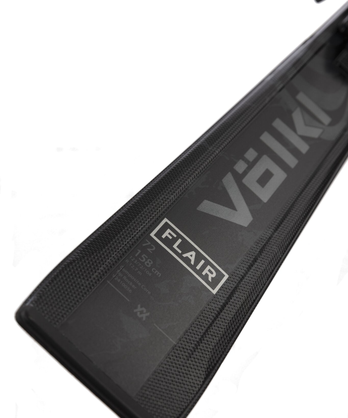 voelkl-2425-close-up-image-flair-72-v2410056000-02.jpg