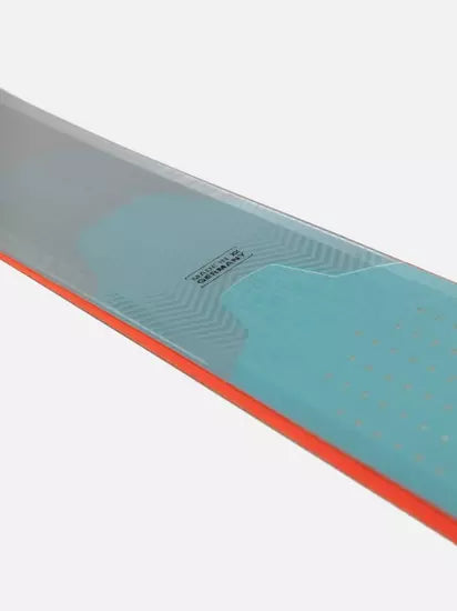 Volkl Blaze 104 2025