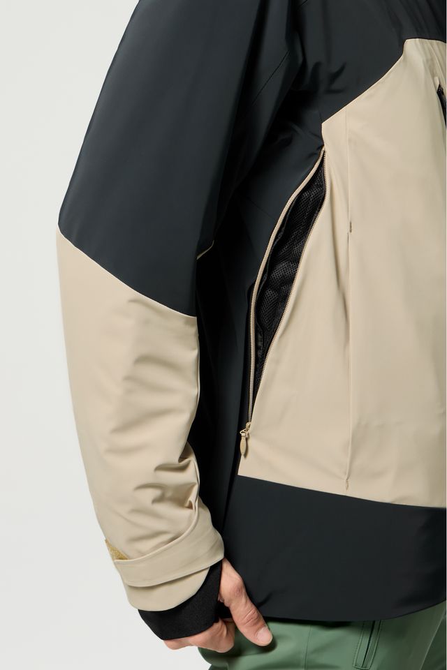 Descente Insulated Colour Block Jacket 2027 - Men's
